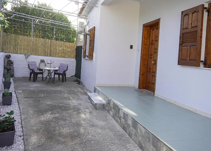 Bookhome By Greece * Égio